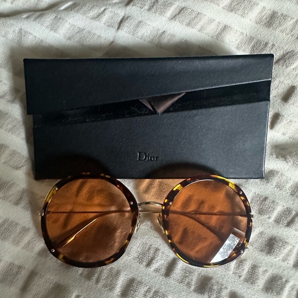 Dior Tortoise Shell Sunglasses - Picture 1 of 6
